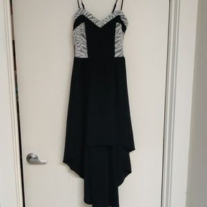 Beautiful Black High-Low Dress w White Lace Accent